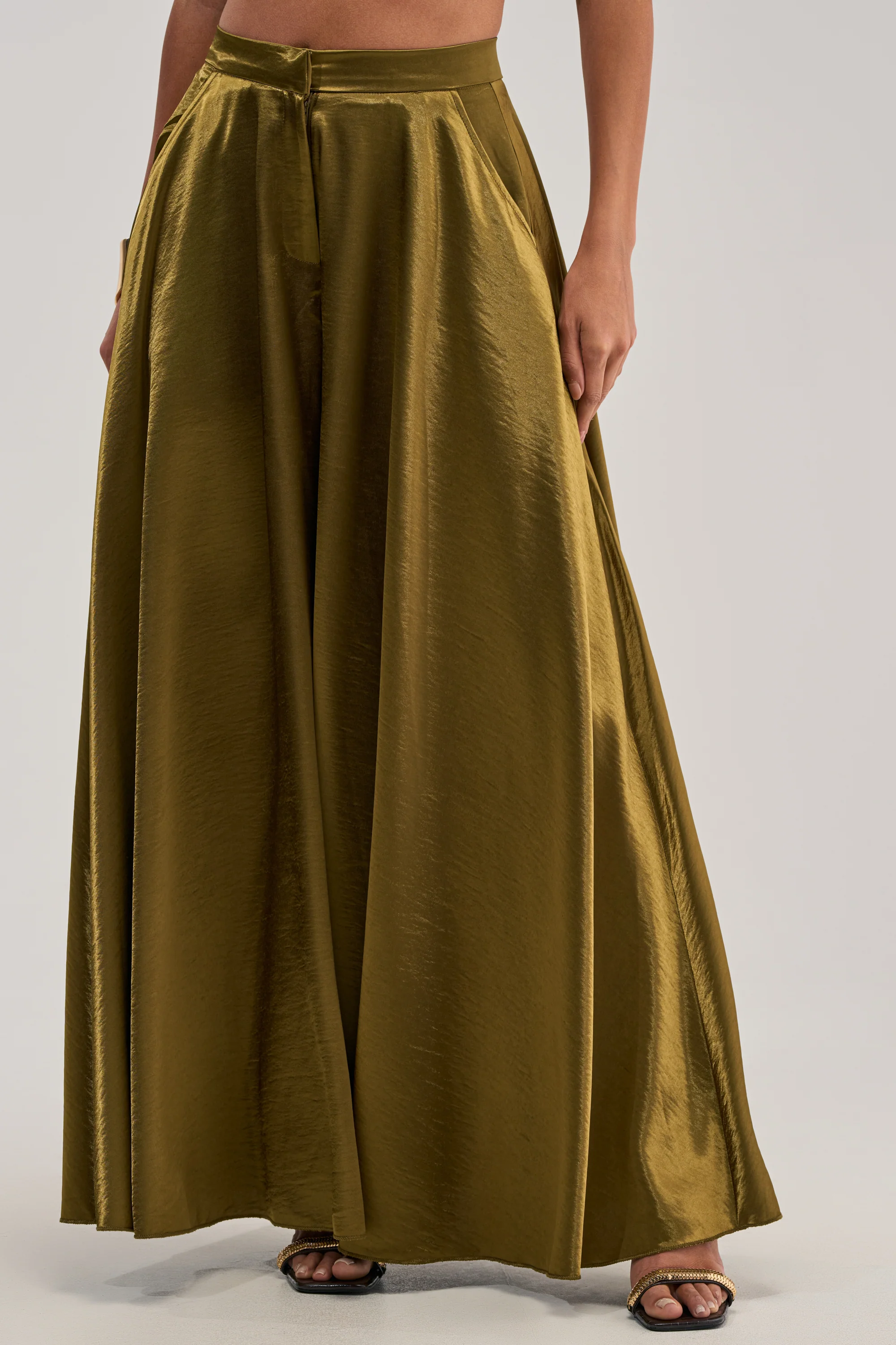TRUE GODDESS GREEN PALAZZO PANT - Image 2