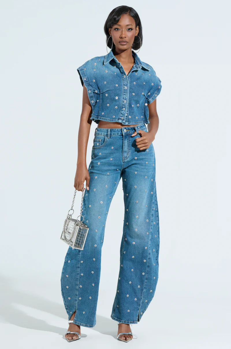 UNBUTTONED AND UNBOTHERED CROPPED COLLARED SHIRT - Image 5