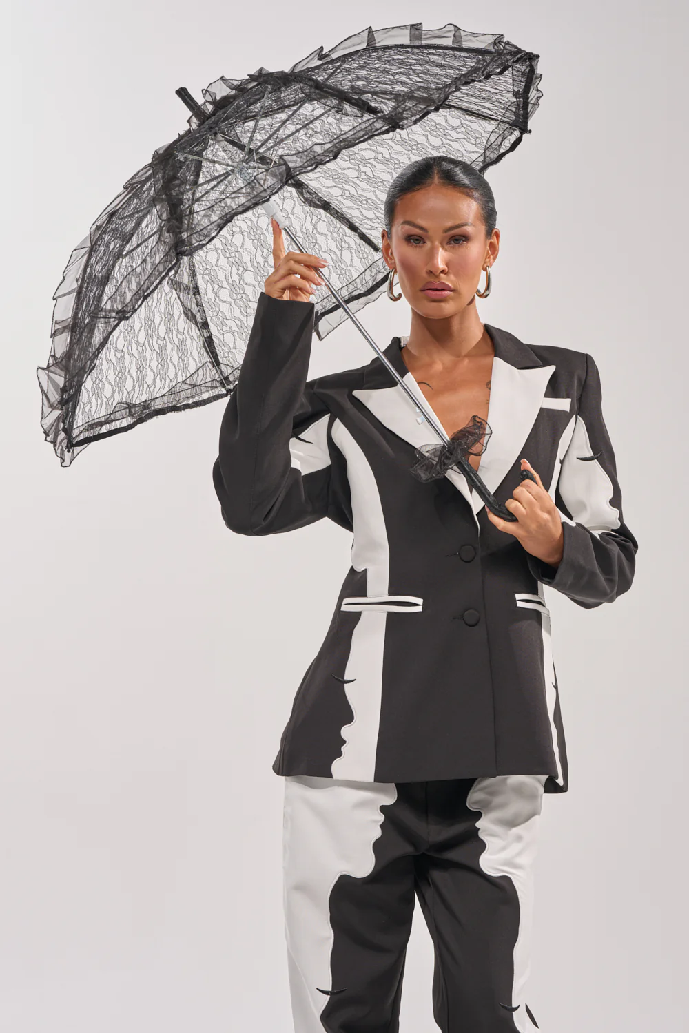 UNDER MY SPELL LACE UMBRELLA - Image 2