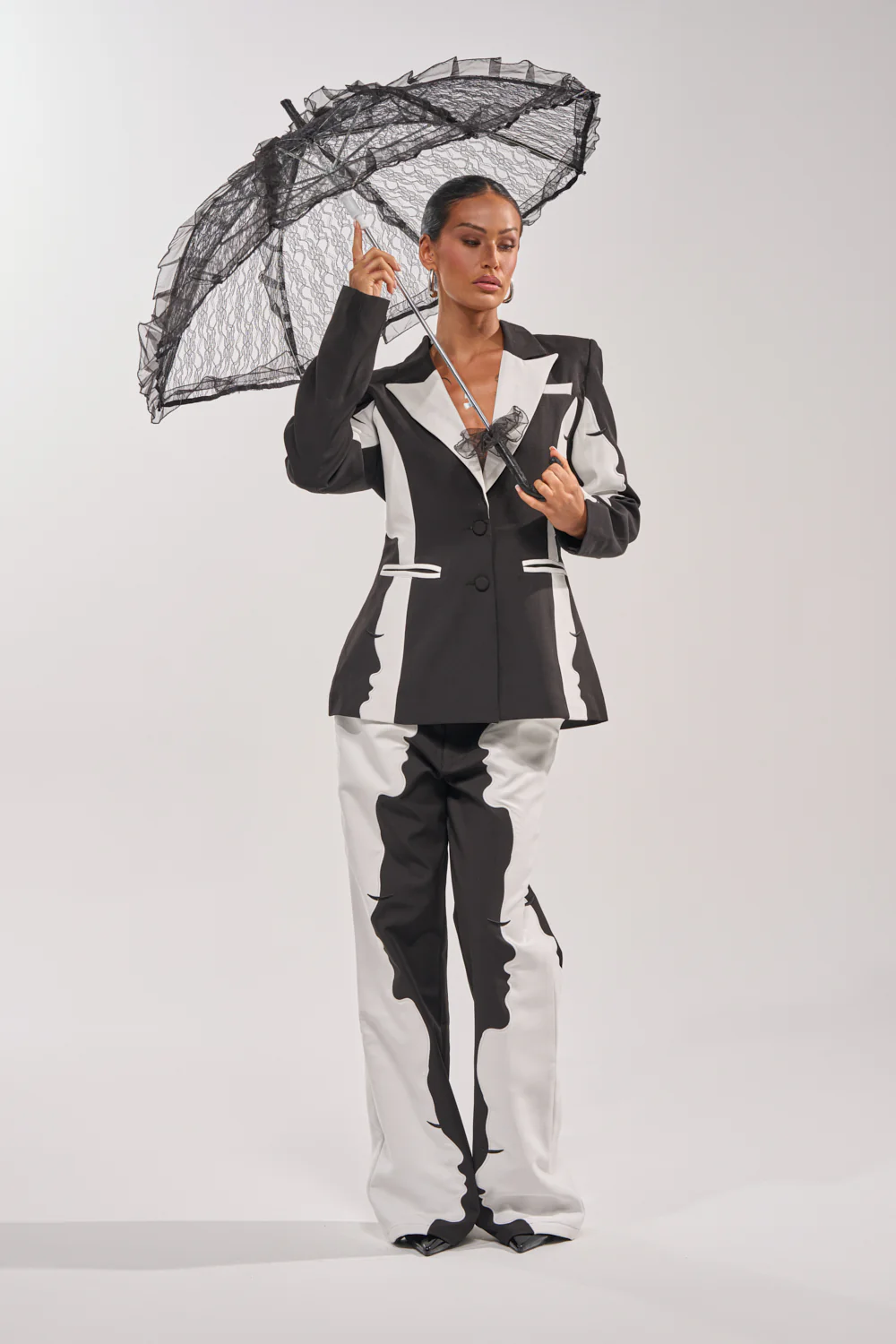UNDER MY SPELL LACE UMBRELLA - Image 4