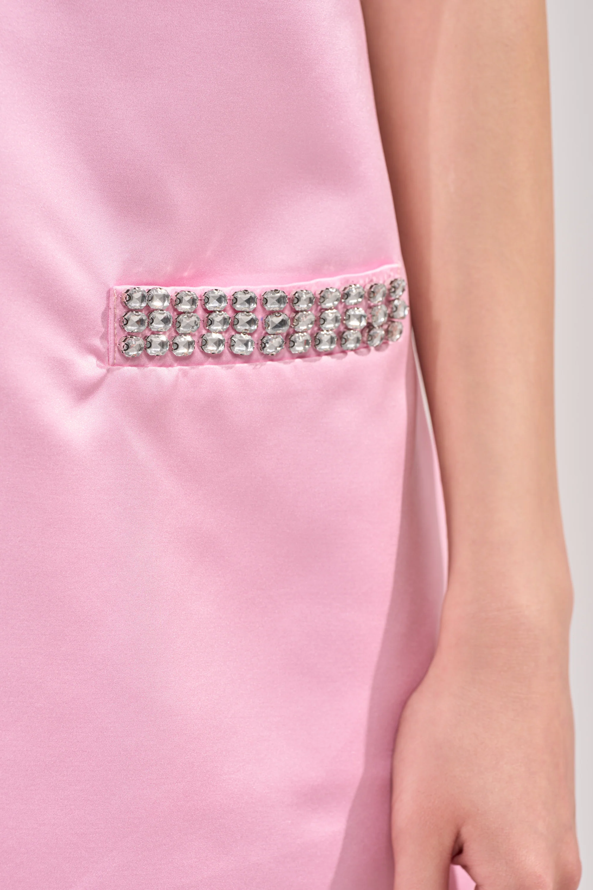 UNDER THE LIGHTS SEQUIN MINI DRESS - Image 7
