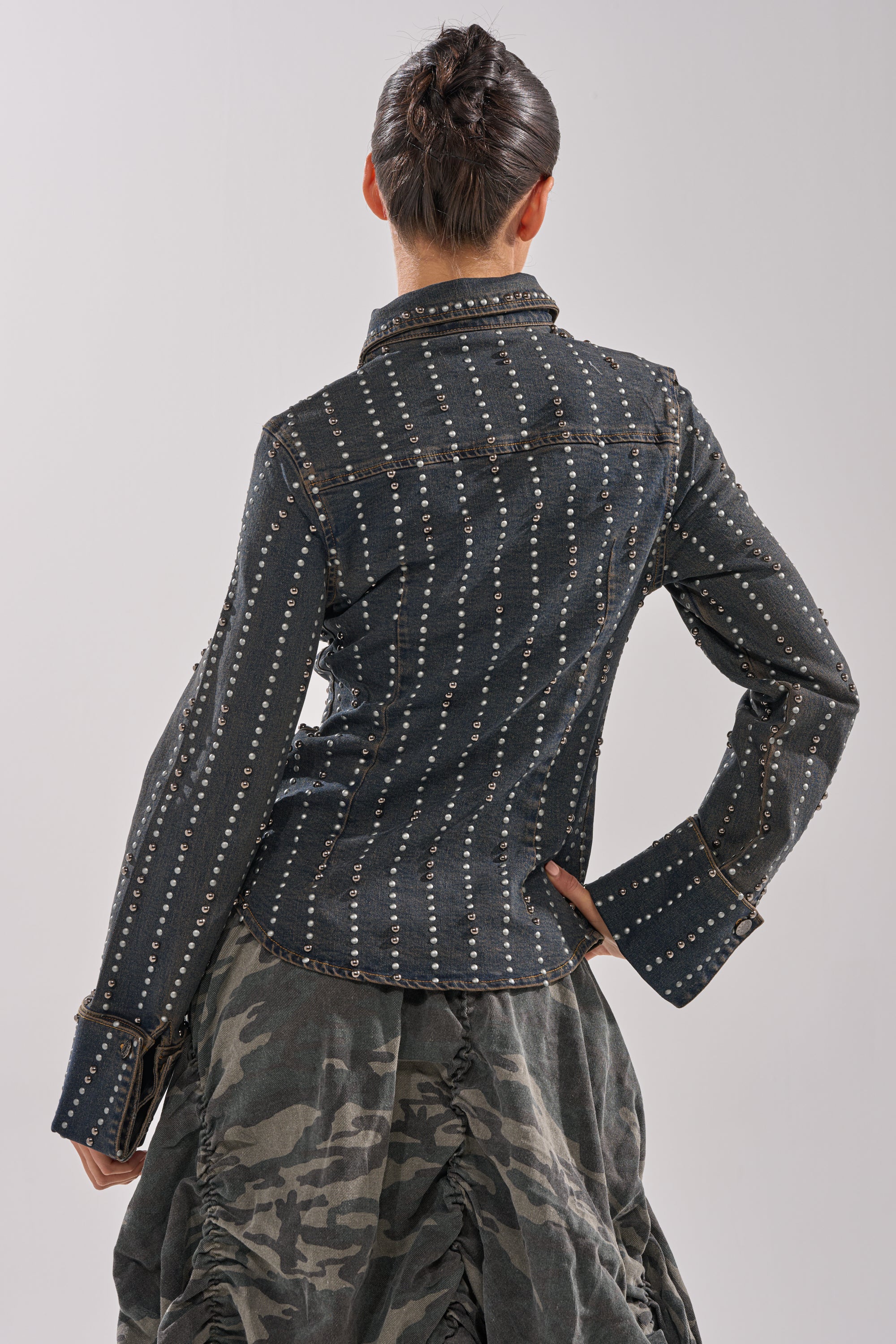 VANJA STUDDED DENIM BUTTON DOWN - Image 8
