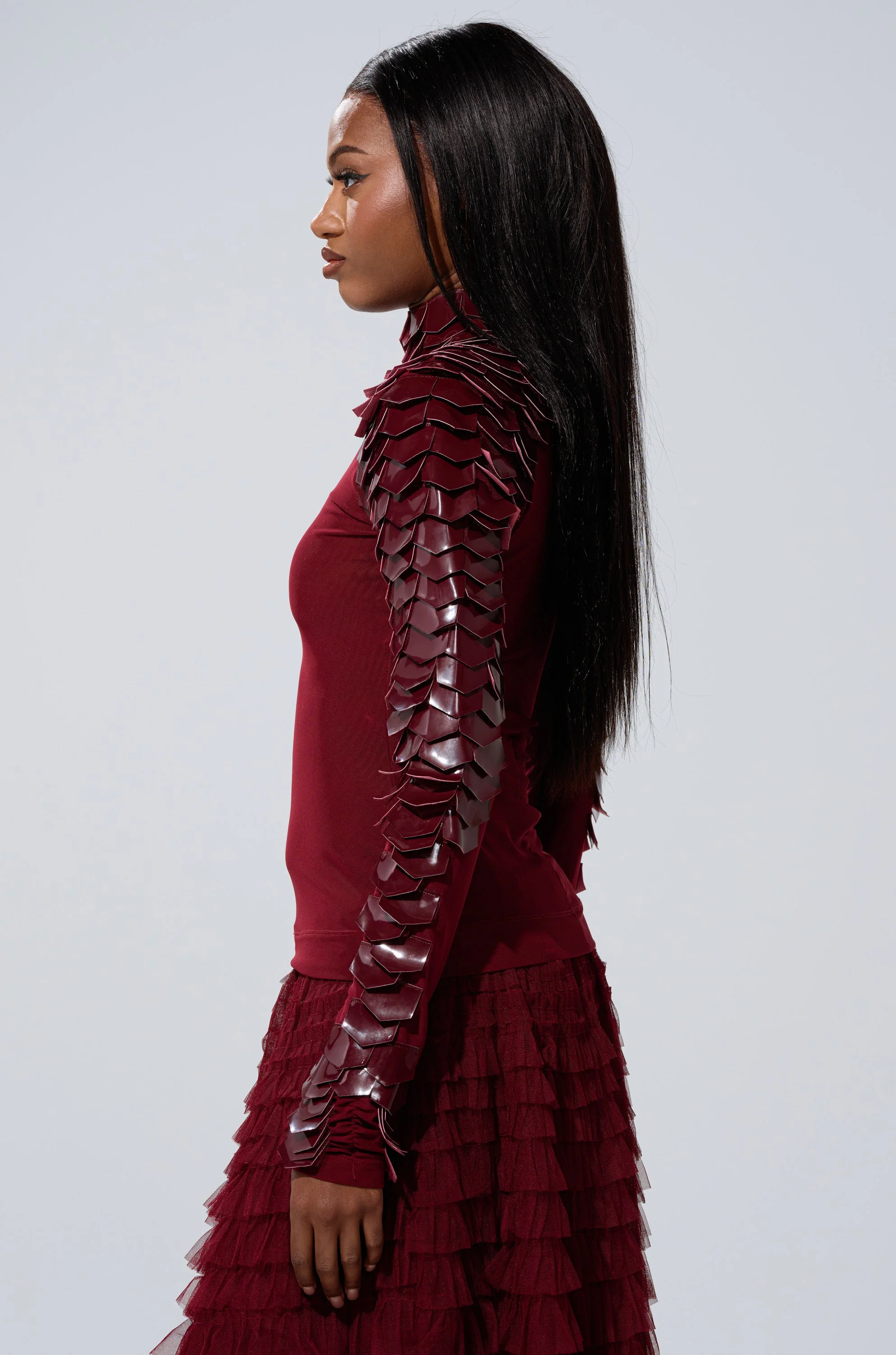 VELMA VINYL SCALE TOP IN BURGUNDY - Image 4