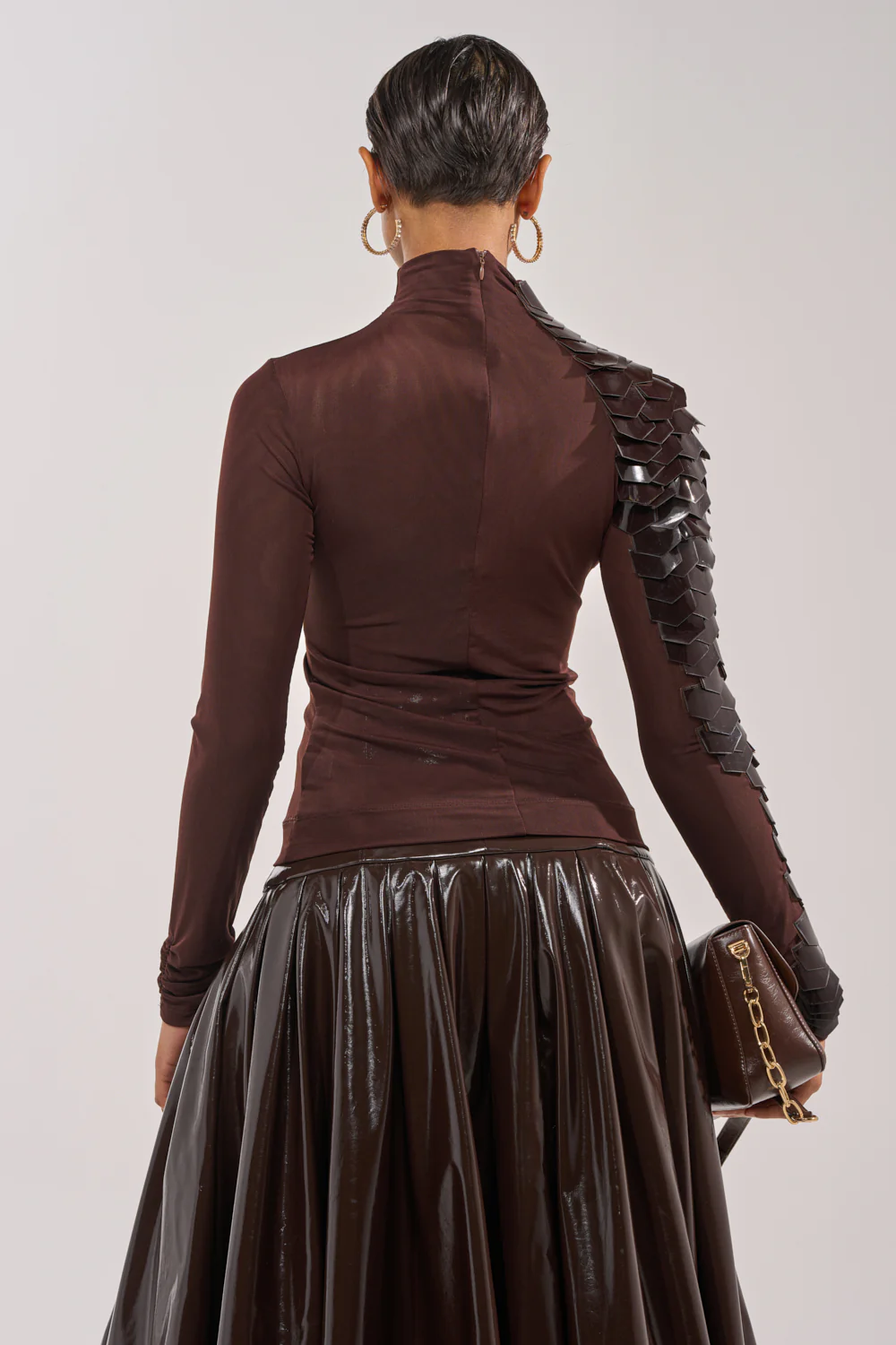VELMA VINYL SINGLE SLEEVE SCALE TOP IN BROWN - Image 6