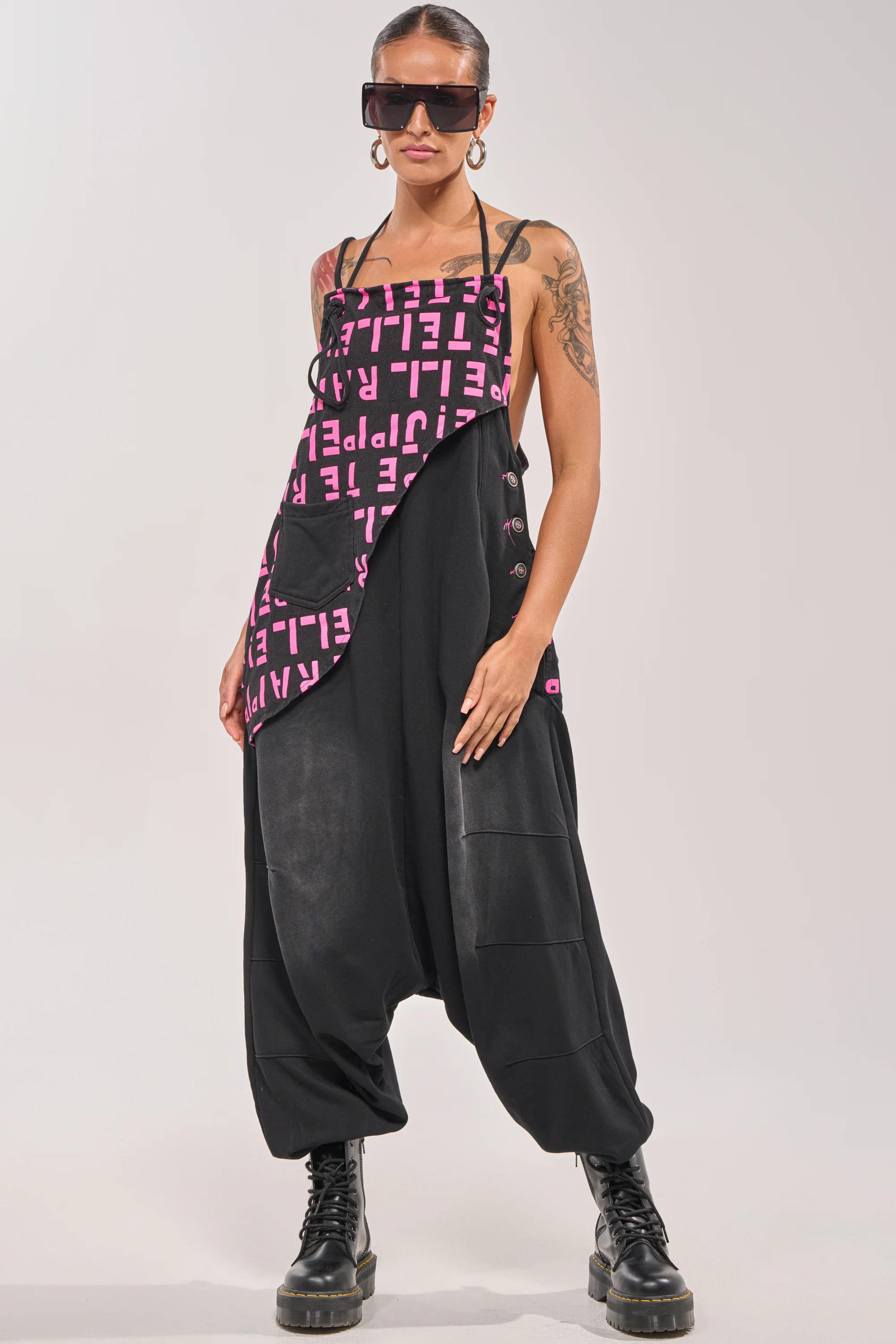 WITH EASE GRAPHIC JUMPSUIT IN BLACK - Image 2